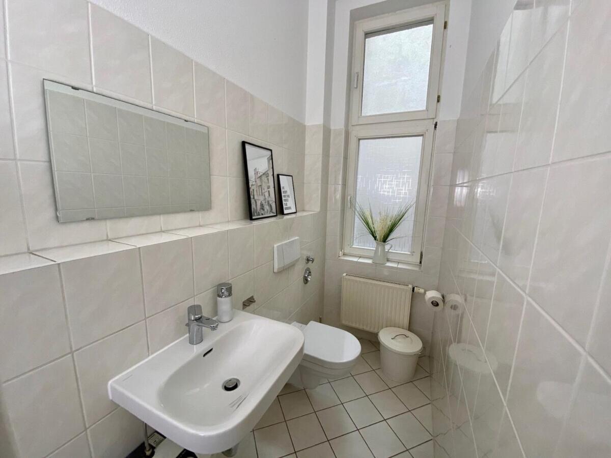 Apartament Discovair Eisenach -Karlstrasse- Fussgaengerzone Mit Netflix Zewnętrze zdjęcie