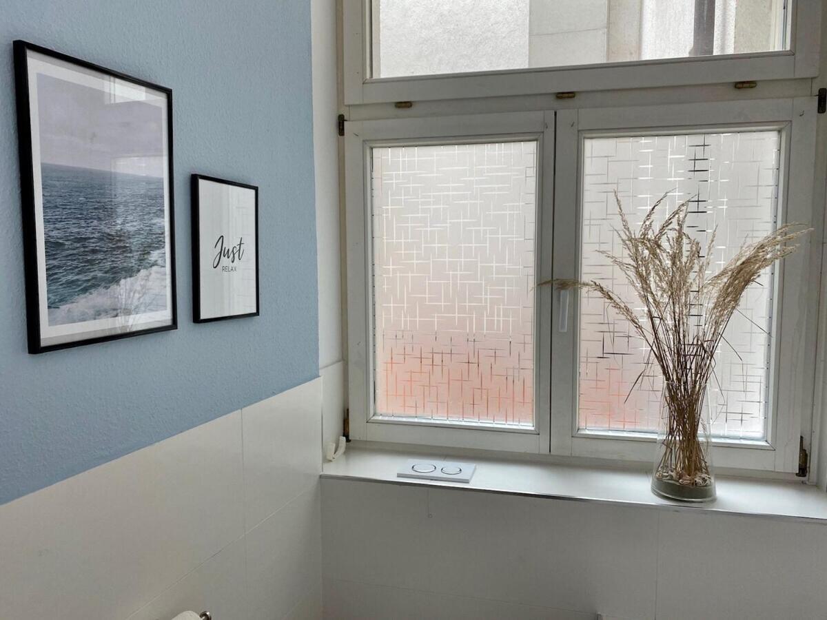 Apartament Discovair Eisenach -Karlstrasse- Fussgaengerzone Mit Netflix Zewnętrze zdjęcie