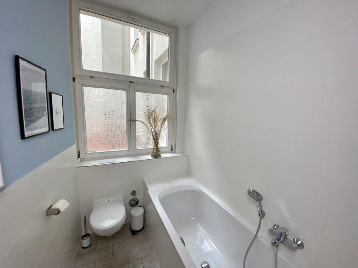 Apartament Discovair Eisenach -Karlstrasse- Fussgaengerzone Mit Netflix Zewnętrze zdjęcie